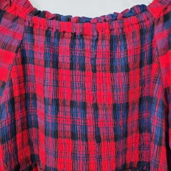 Torrid Brushed Red Plaid Smocked Top, Babydoll cut, Puff sleeves, NWT size 2X - Picture 9 of 13